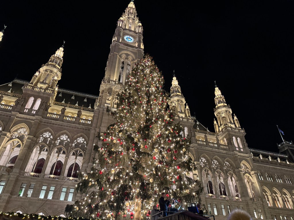 3 Tips for Visiting the European Christmas&nbsp;Markets